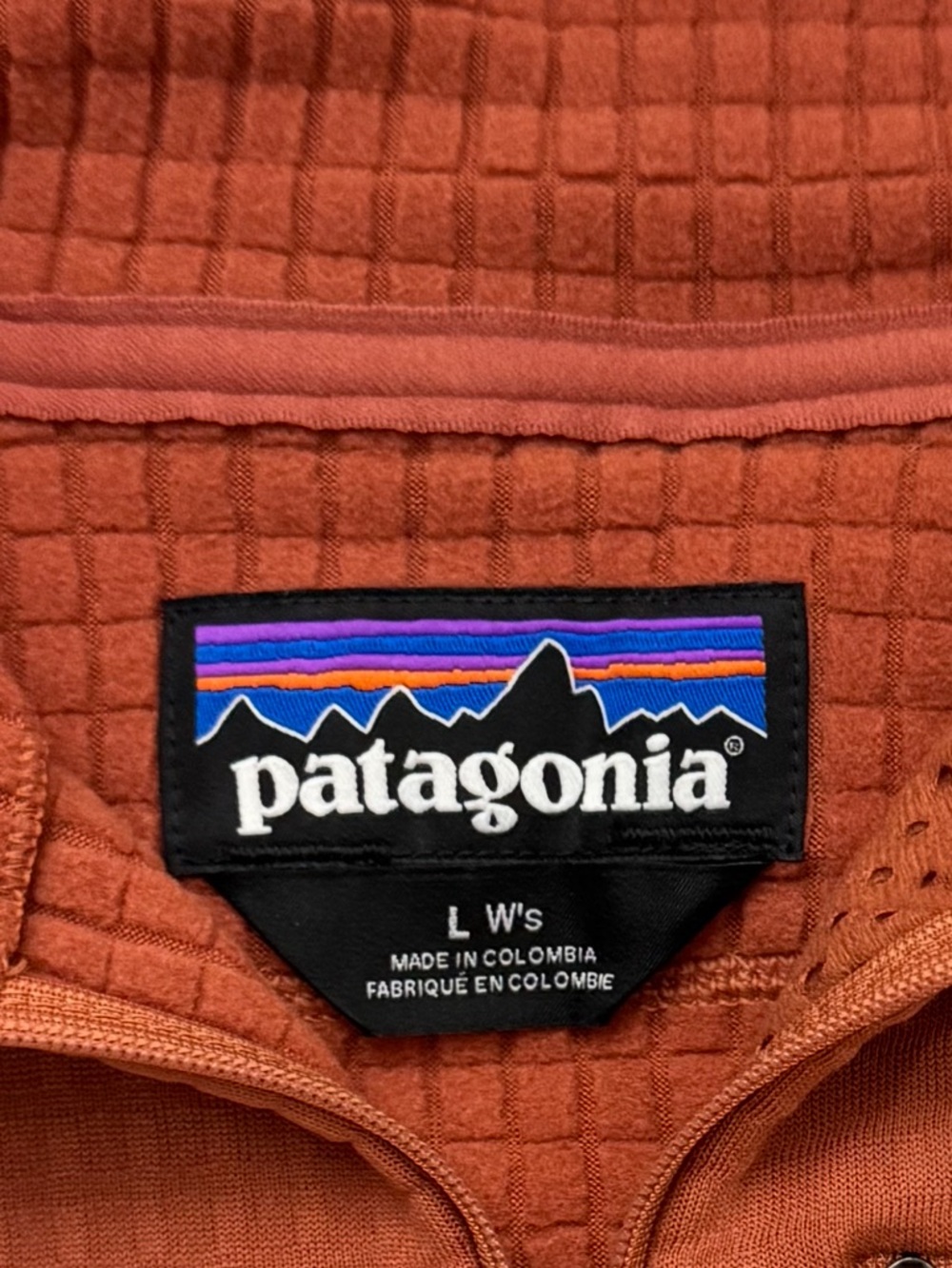 Patagonia Women's Rust Orange Grid Fleece Zip-Up Jacket